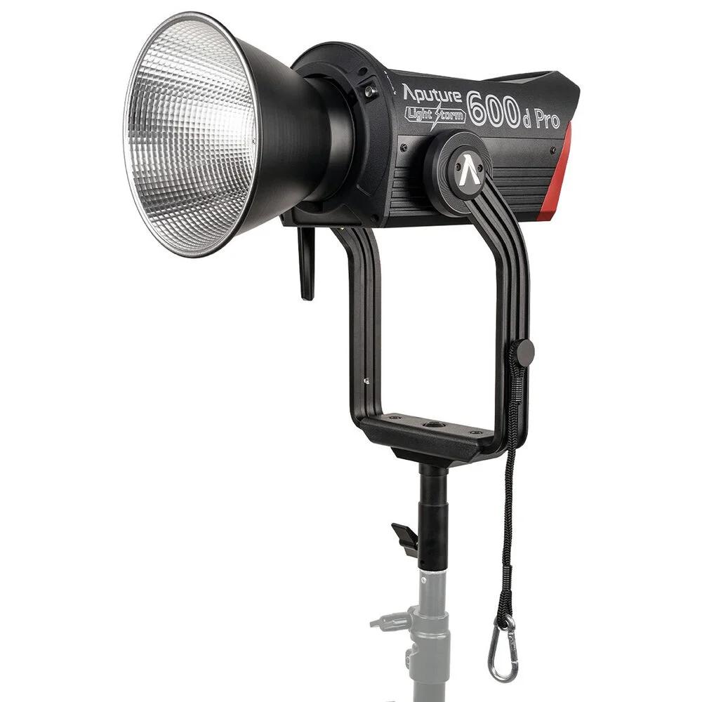Aputure Light 600 With Stand Box lighting rental